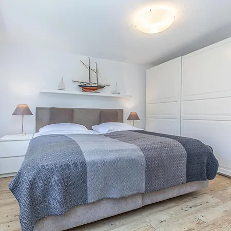 Fewo1846 - Hugo Eckener I - Komfortable 2-zimmer-wohnung Im 1 Og Im Stadtzentrum Apartment Flensburg